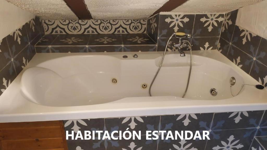 מורסיה Alojamientos La Casa De Piedra מראה חיצוני תמונה