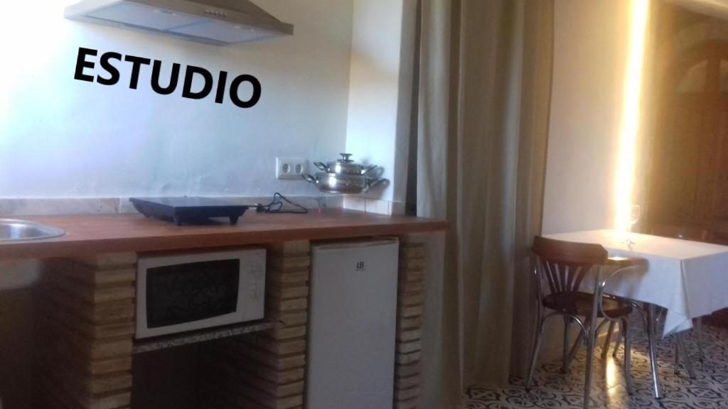 מורסיה Alojamientos La Casa De Piedra מראה חיצוני תמונה